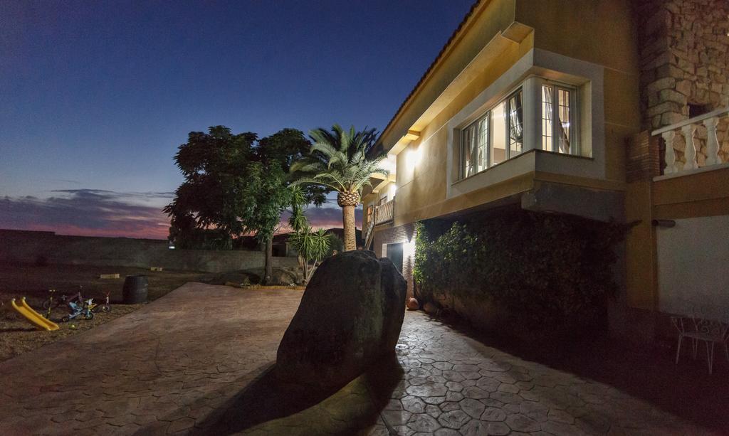 Casa Rural La Piedra De Juana Malpartida de Cáceres エクステリア 写真